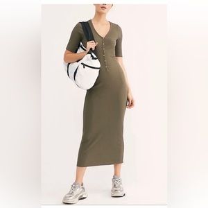 stevie may iris midi dress Green Crepe A Line Midi Dress With Beaded Sleeves